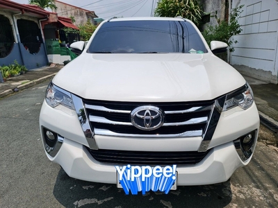 Selling White Toyota Fortuner 2018 in San Pedro