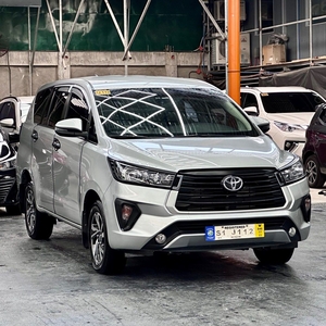 Selling White Toyota Innova 2021 in Parañaque