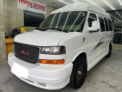 White Gmc Savana 2012 for sale in Automatic