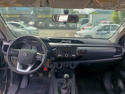 2019 Toyota Hilux 2.4 E DSL 4x2 M/T in Parañaque, Metro Manila