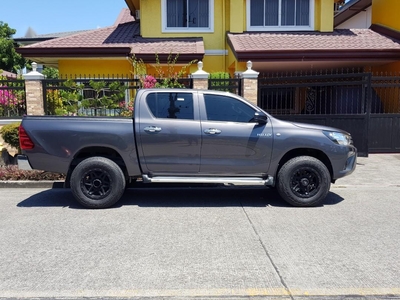 Sell Grey 2018 Toyota Hilux in Pasay