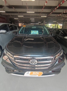 Selling Black Toyota Rush 2020 in Quezon