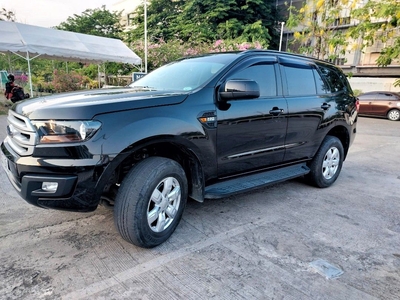 Selling White Ford Everest 2017 in Baliuag