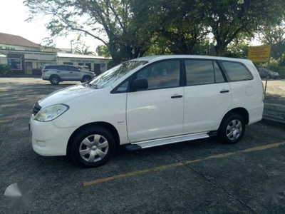 2012 Toyota Innova J for sale