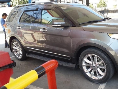 Sell Used 2014 Ford Explorer Automatic Gasoline at 20000 km in Parañaque