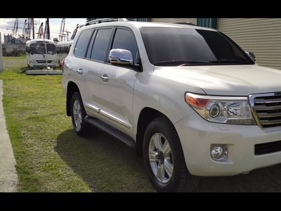 Selling Toyota Land Cruiser 2015 SUV Automatic at 57000 in Parañaque
