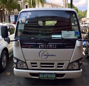 Selling White Isuzu Nhr for sale in Parañaque