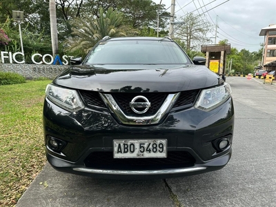 White Nissan X-Trail 2015 for sale in