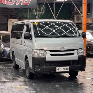 White Toyota Hiace 2022 for sale in