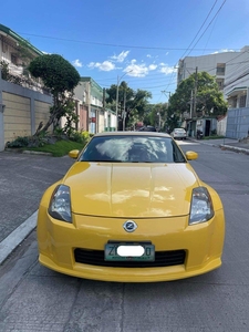 Yellow Nissan 350Z 2006 for sale in Automatic
