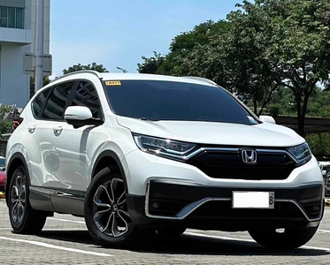 Selling White Honda Cr-V 2022 in Makati