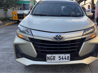 Selling White Toyota Avanza 2021 in Quezon City