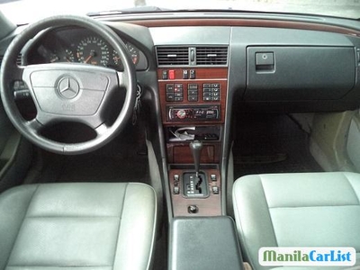 Mercedes Benz C-Class Automatic 1986