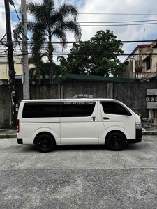 2023 Toyota Hiace Commuter 3.0 M/T in Quezon City, Metro Manila