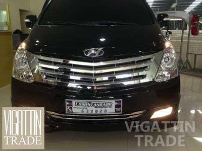 Hyundai Grand Starex Luxury Black with Royale Face
