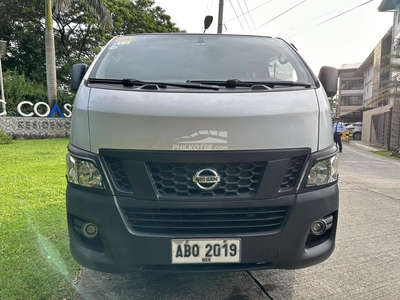 2015 Nissan NV350 Urvan 2.5 Standard 15-seater MT in Las Piñas, Metro Manila