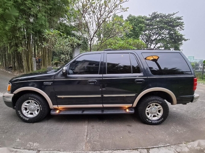 Black Ford Expedition 2001 for sale in Quezon