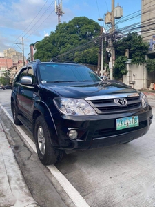 Black Toyota Fortuner for sale in Concepcion
