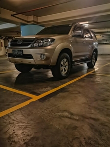 Grey Toyota Fortuner 2005 for sale in Pateros