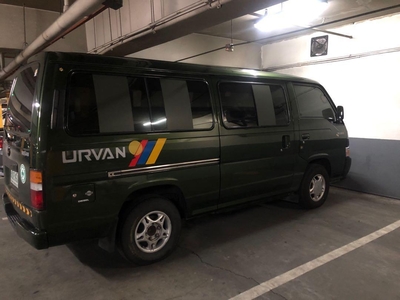 Nissan Urvan 2003