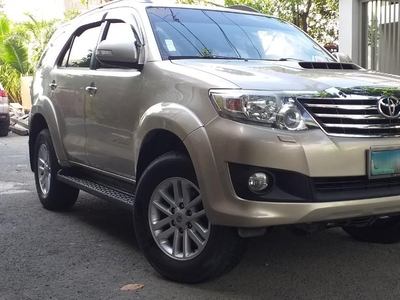 Sell Beige 2013 Toyota Fortuner in Pasig