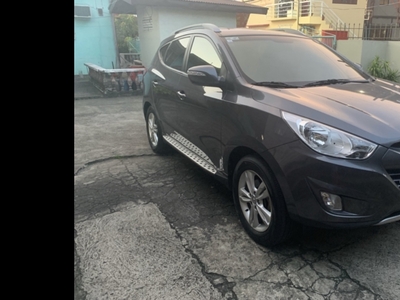 Sell Black 2013 Hyundai Tucson in Manila