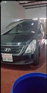 Sell Black Hyundai Starex in Marikina