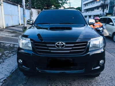 Sell Black Toyota Hilux in Caloocan