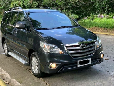 Sell Green Toyota Innova in Quezon City