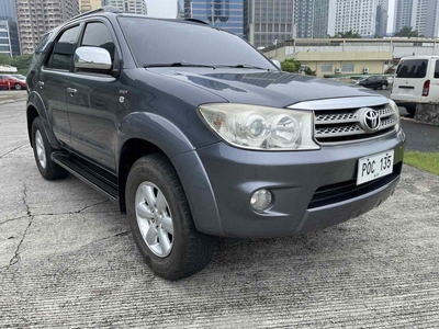 Sell Grey 2011 Toyota Fortuner in Pasig