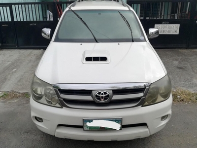 Sell Pearl White 2006 Toyota Fortuner in Manila