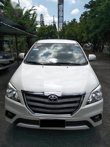 Sell Pearl White 2014 Toyota Innova in Dasmariñas