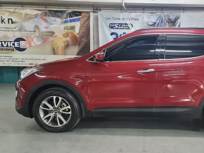 Sell Red 2013 Hyundai Santa Fe in Makati