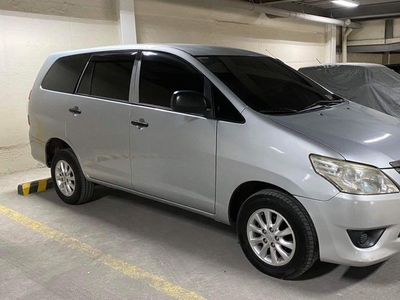 Sell Silver 2016 Toyota Innova in Kalayaan