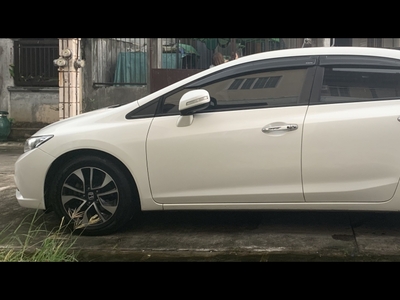 Sell White 2015 Honda Civic in Carmona