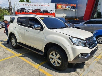 Sell White 2017 Isuzu Mu-X Manual Diesel