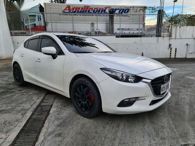 Sell White 2018 Mazda 3 in Quezon City