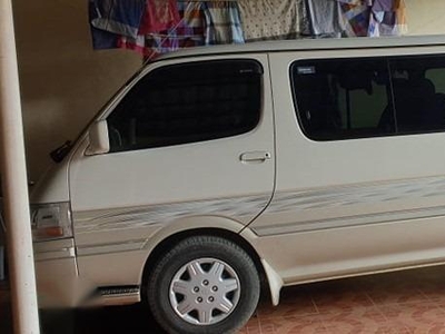 Sell White Toyota Grandia in Talavera