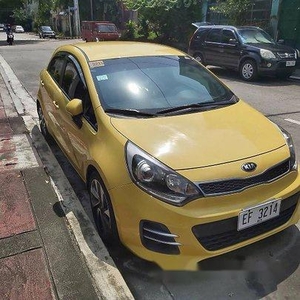 Sell Yellow 2016 Kia Rio at 18600 km