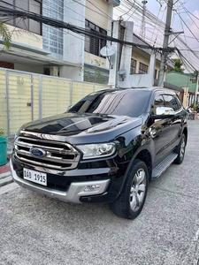 Selling Black Ford Everest 2017 in Quezon