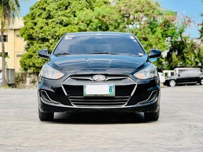 Selling Black Hyundai Accent 2013