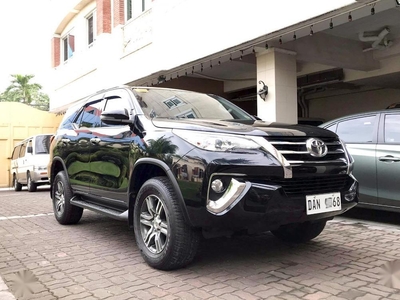 Selling Black Toyota Fortuner 2019 in Manila