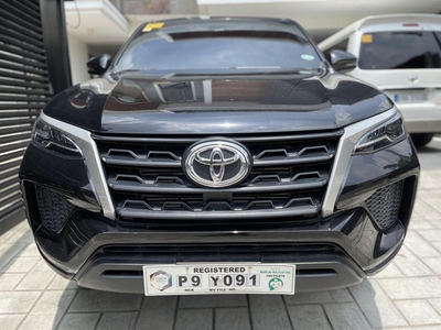 Selling Black Toyota Fortuner 2021 in Quezon