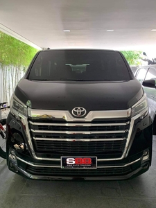 Selling Black Toyota Super Grandia 2019 in Quezon