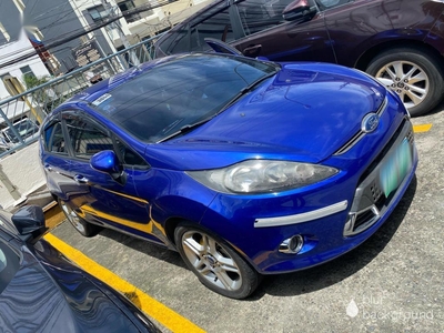 Selling Blue Ford Fiesta 2011 in Caloocan