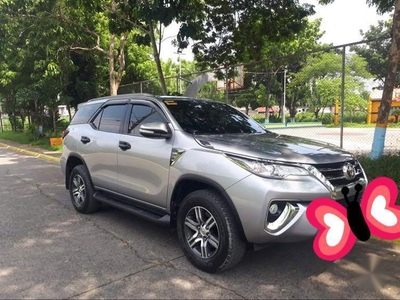 Selling Brightsilver Toyota Fortuner 2017 in Manila