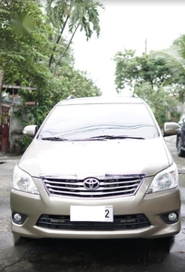 Selling Brightsilver Toyota Innova 2012 in Pasay
