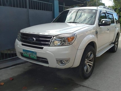 Selling Ford Everest 2013 in Quezon City