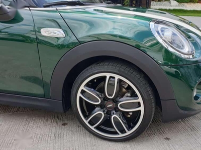 Selling Green Mini Cooper S 2019 in Taguig