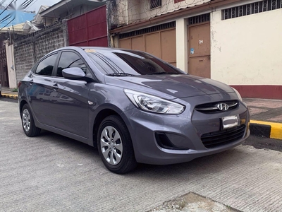 Selling Grey Hyundai Accent 2016 in Manila